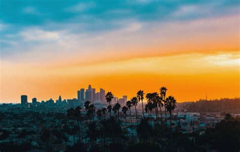 Sunrise and sunset times, civil twilight start and end times as well as solar noon, and day length for every day of March 2022 in Los Angeles, California. In Los Angeles, …